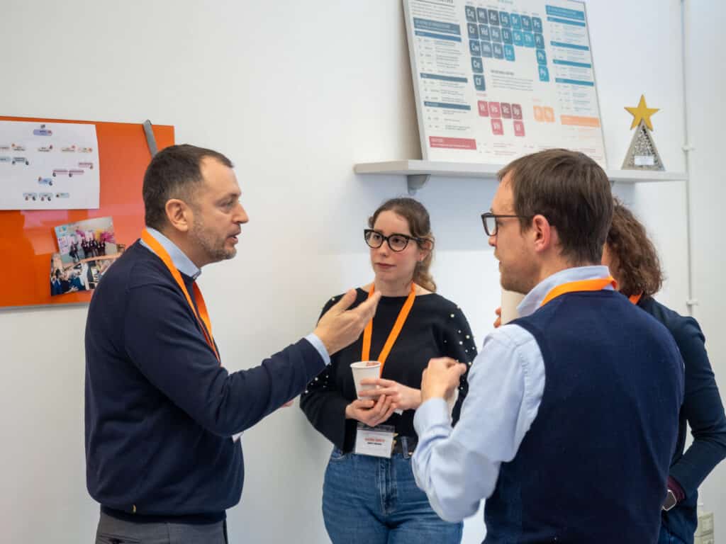 Team Cdweb.it analizza strategie di marketing alimentare B2B per la crescita aziendale nel settore HoReCa
